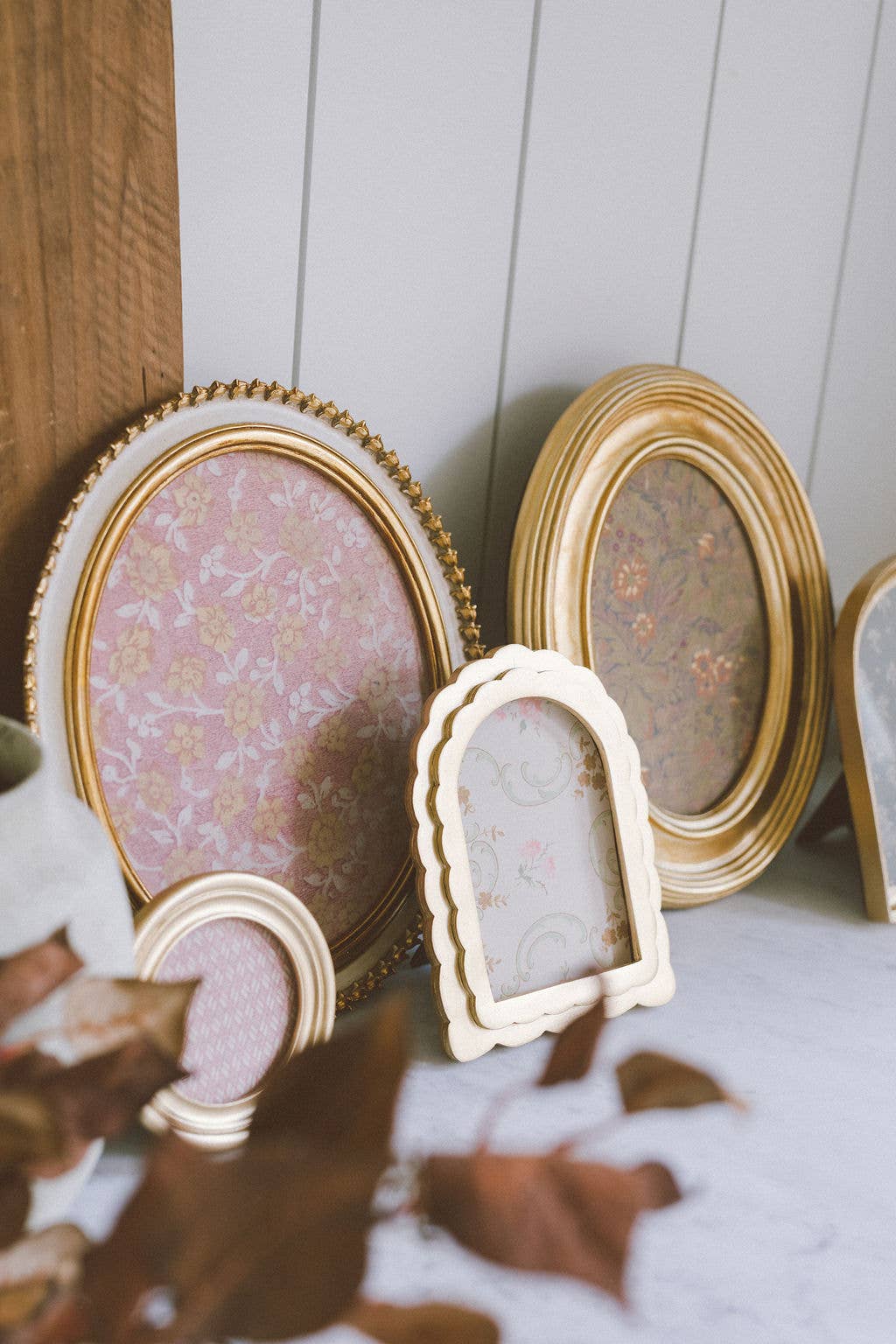Gold Oval Photo Frame