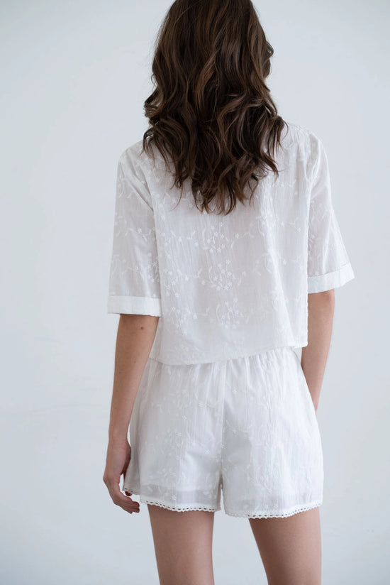 Embroidered Elastic Waist Shorts